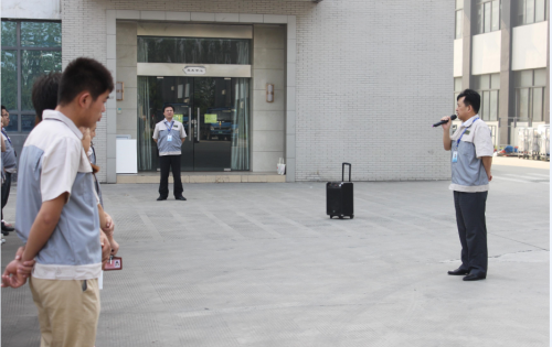 彩晶事業(yè)部積極相應號召，召開全事業(yè)部“安全活動月”動員大會